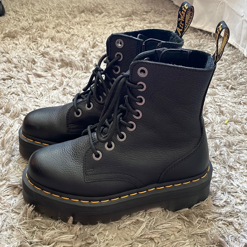 Dr Martens Platform Jadon Boots Soft Leather LIKE NEW